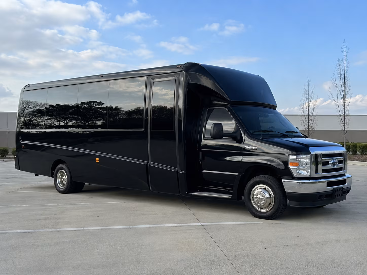 bus rentals for bands and performers traveling through orem utah
