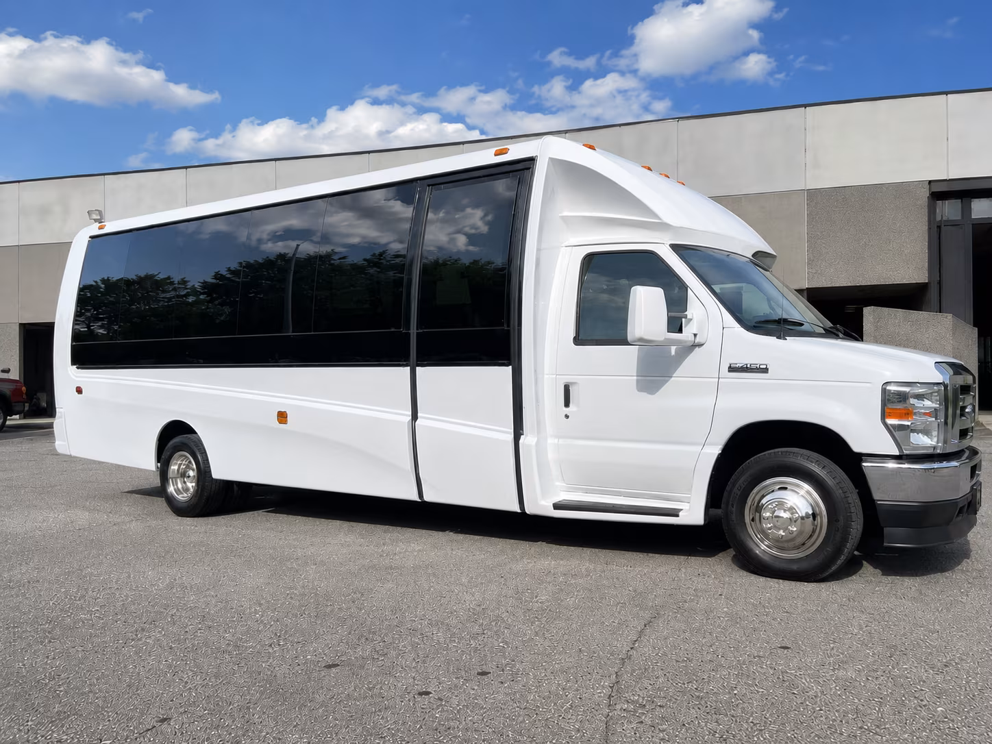 minibuses to provo and orem area venues for smaller concert groups